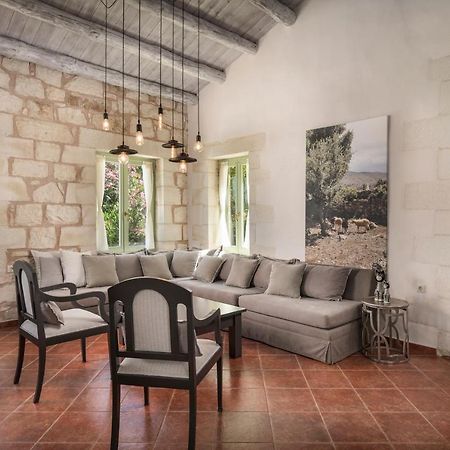 Boutique Villa Petra Amanda Heated Pool Optional Filippos Exterior photo