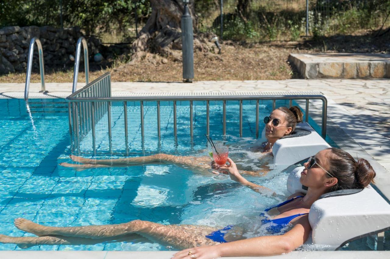 Boutique Villa Petra Amanda Heated Pool Optional Filippos Exterior photo