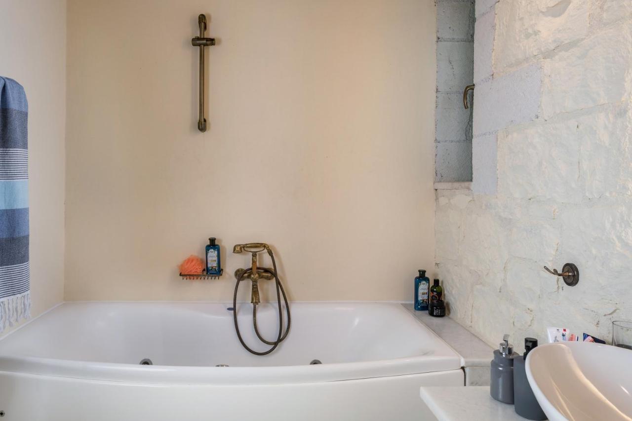 Boutique Villa Petra Amanda Heated Pool Optional Filippos Exterior photo